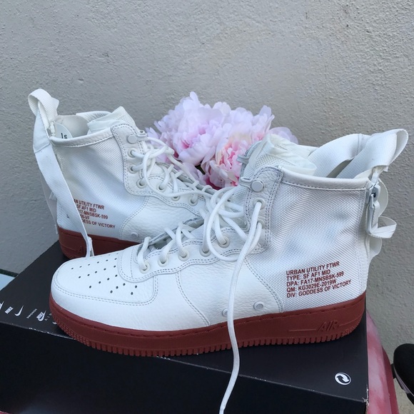 NIKE AUTHENTIC MENS AIR FORCE 1 Sz 9.5 New - Picture 7 of 8